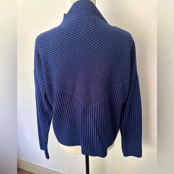 Cynthia Rowley Blue Black Striped Sweater Mock  Neck L EUC - Picture 3 of 6
